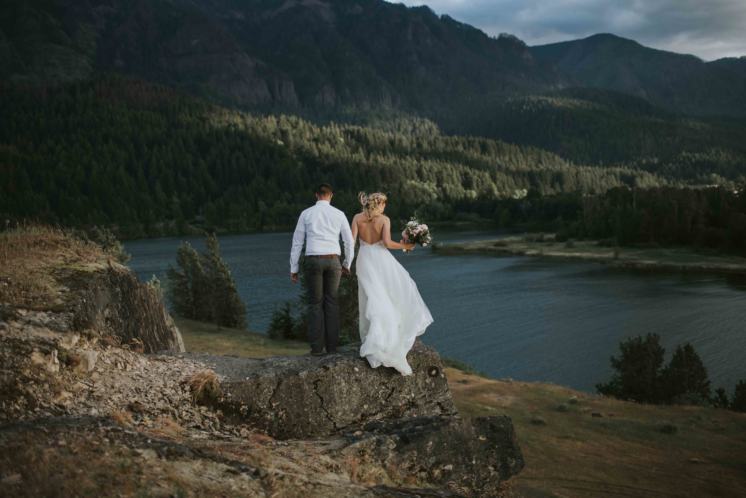 harper-trevor-columbia-river-gorge-wedding-ilumina-photography-2266.jpg