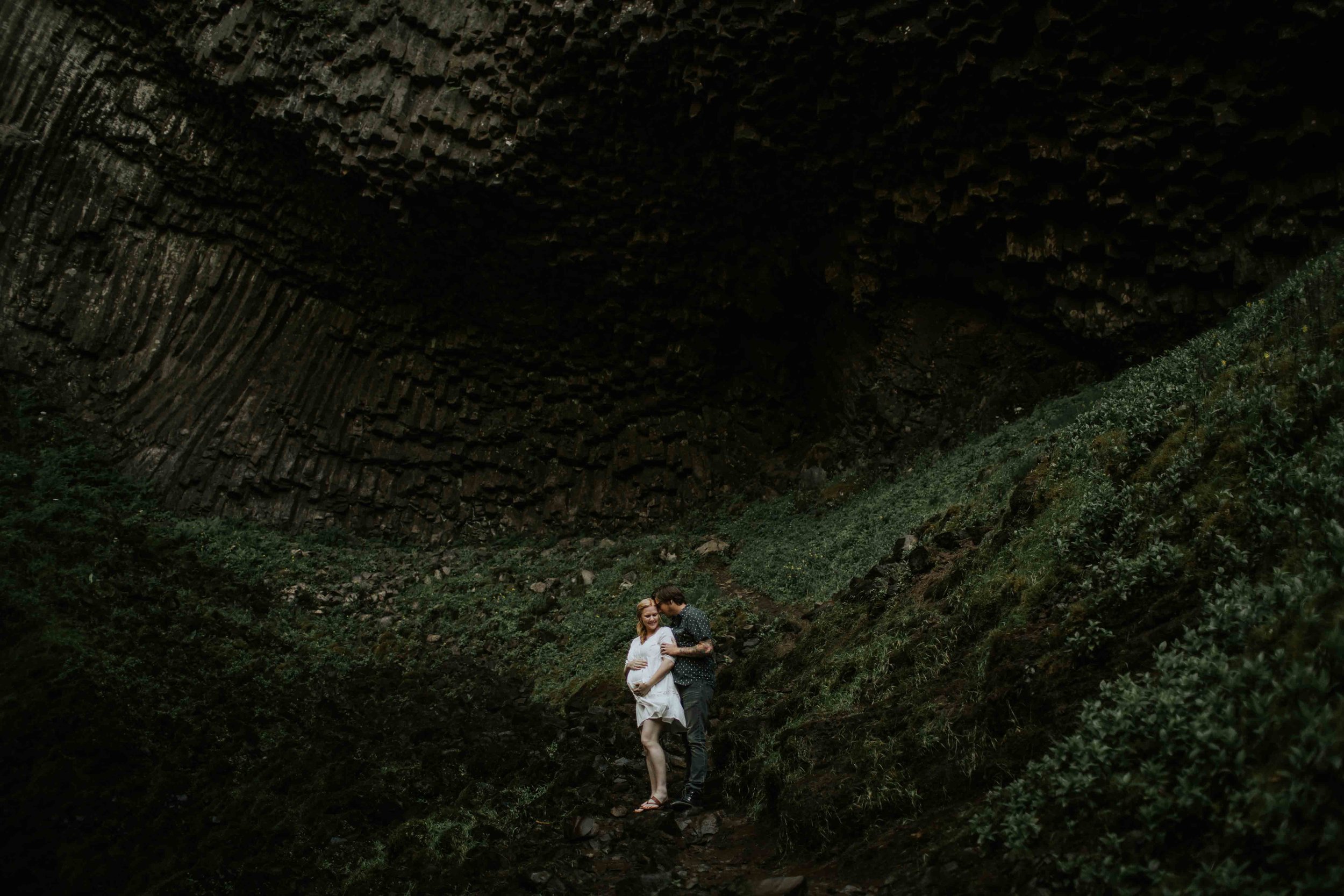 kate-joe-latourell-falls-columbia-river-gorge-maternity-ilumina-photography-8072.jpg