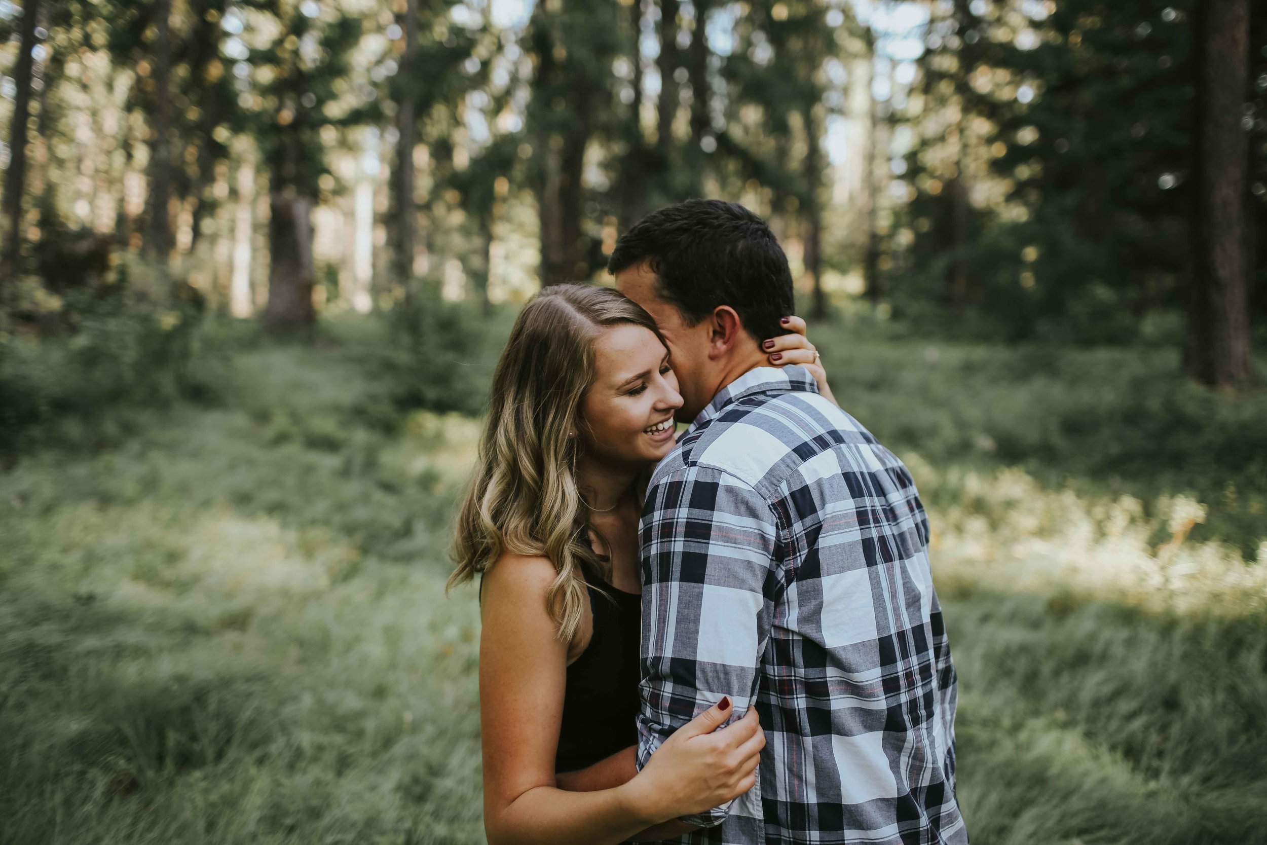 rebeccah-lucas-leavenworth-washington-engagement-ilumina-photography-0026.jpg