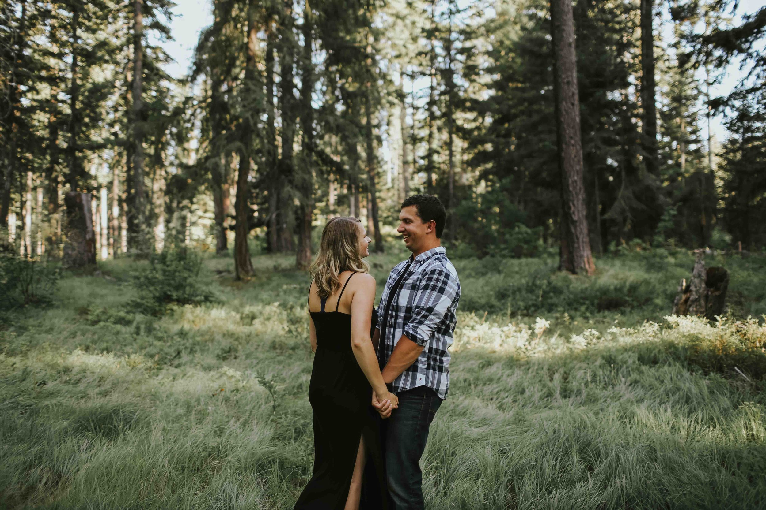rebeccah-lucas-leavenworth-washington-engagement-ilumina-photography-0064.jpg
