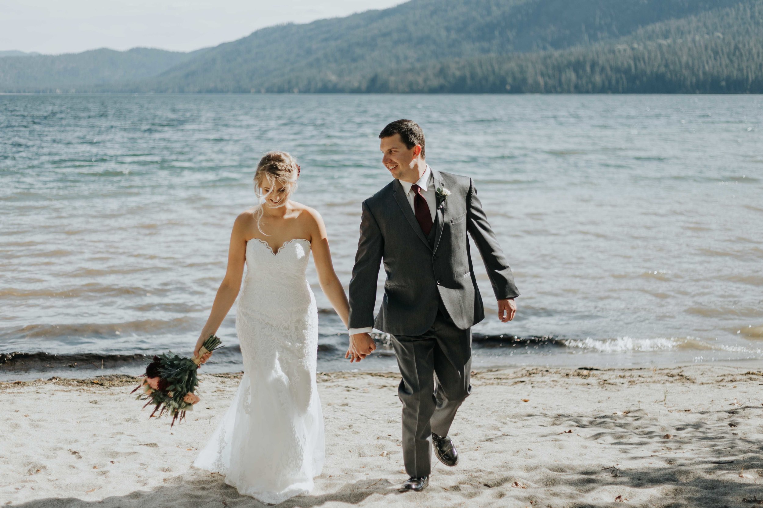 lake-wenatchee-leavenworth-washington-wedding-rebeccah-lucas-destination-photographer-ilumina-photography-42.jpg