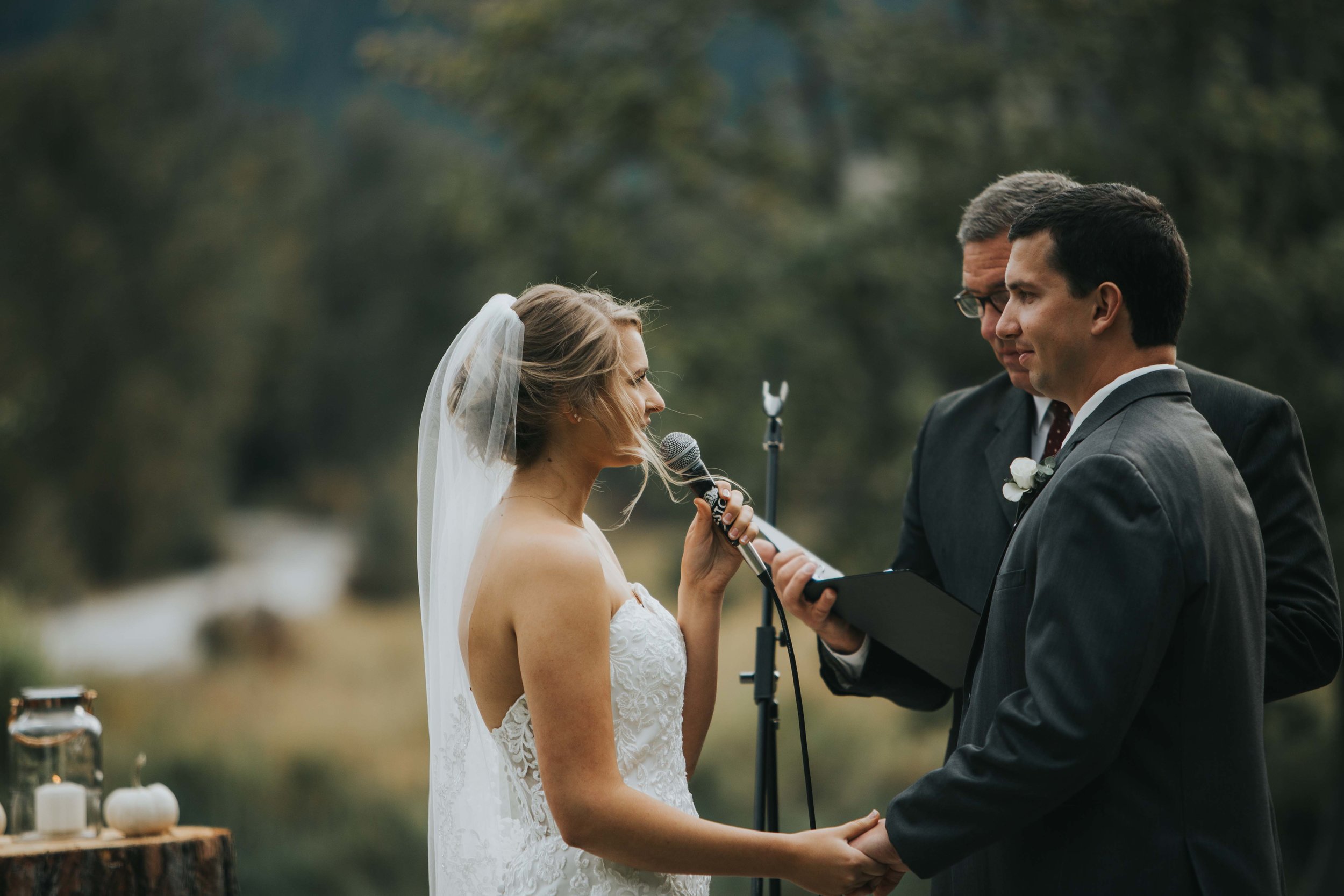 lake-wenatchee-leavenworth-washington-wedding-rebeccah-lucas-destination-photographer-ilumina-photography-111.jpg