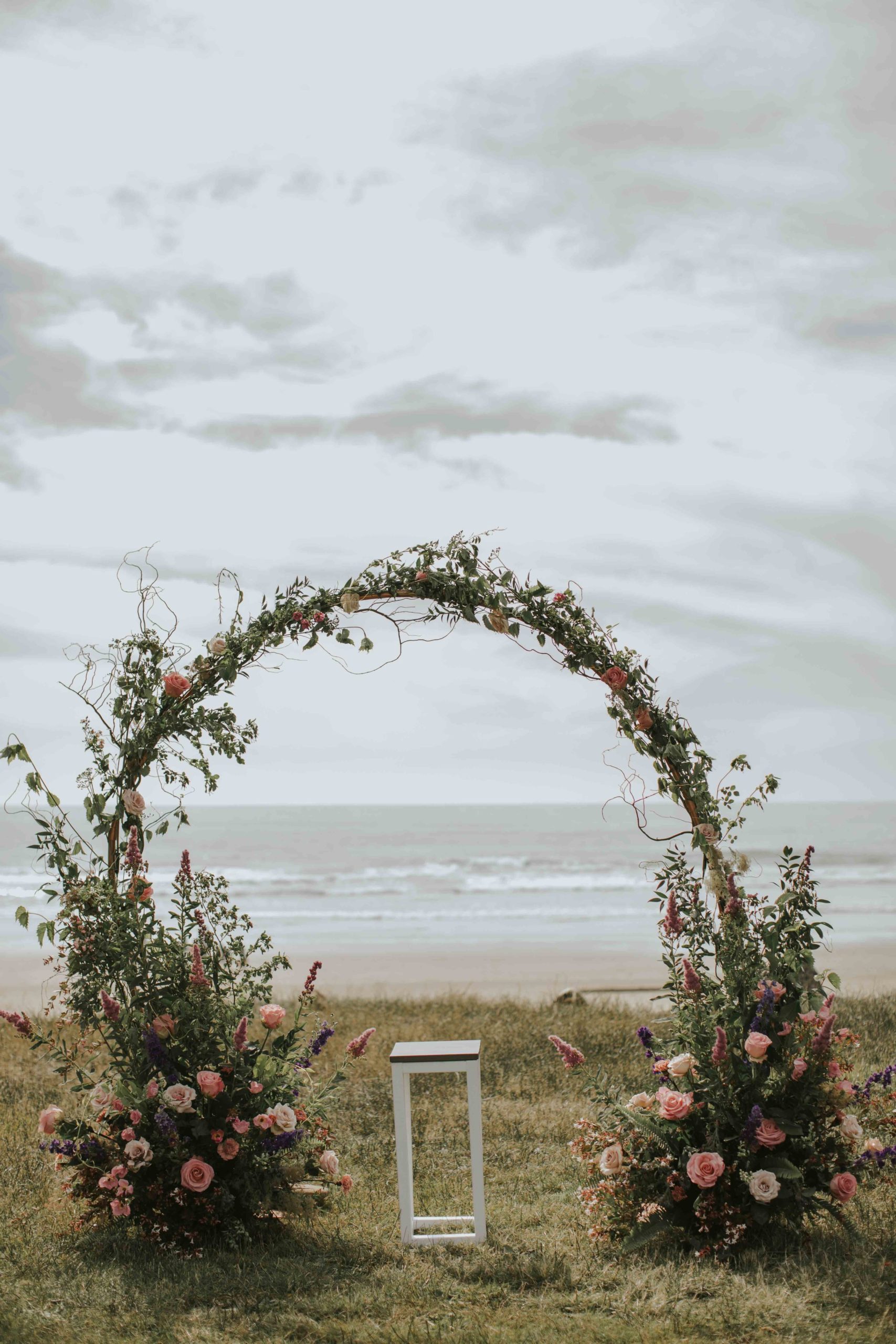 cape-lookout-intimate-wedding-sarah-kai-pnw-destionation-wedding-ilumina-photography-1886.jpg