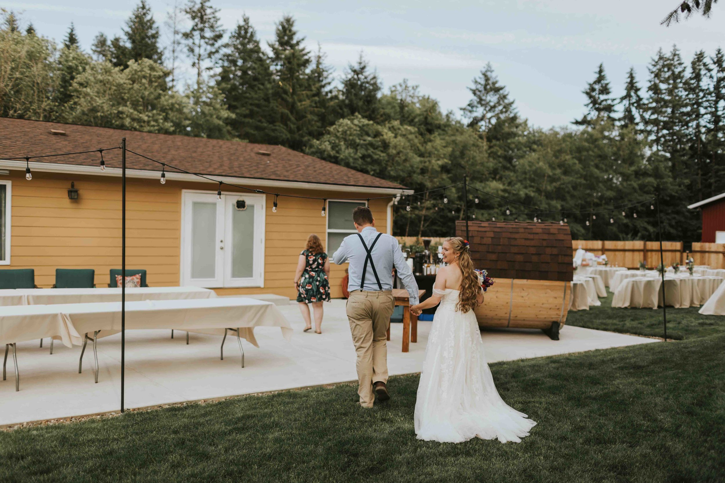 vancouver-washington-backyard-wedding-destination-wedding-annalyse-jonathan-ilumina-photography-4715.jpg